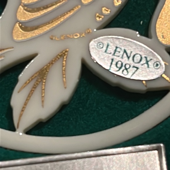 LENOX 12 Days of Christmas Partridge in a Pear Tree Ornament 1987 First Edition - Picture 8 of 12